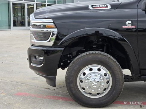 New 2026 RAM 3500 Longhorn image 9
