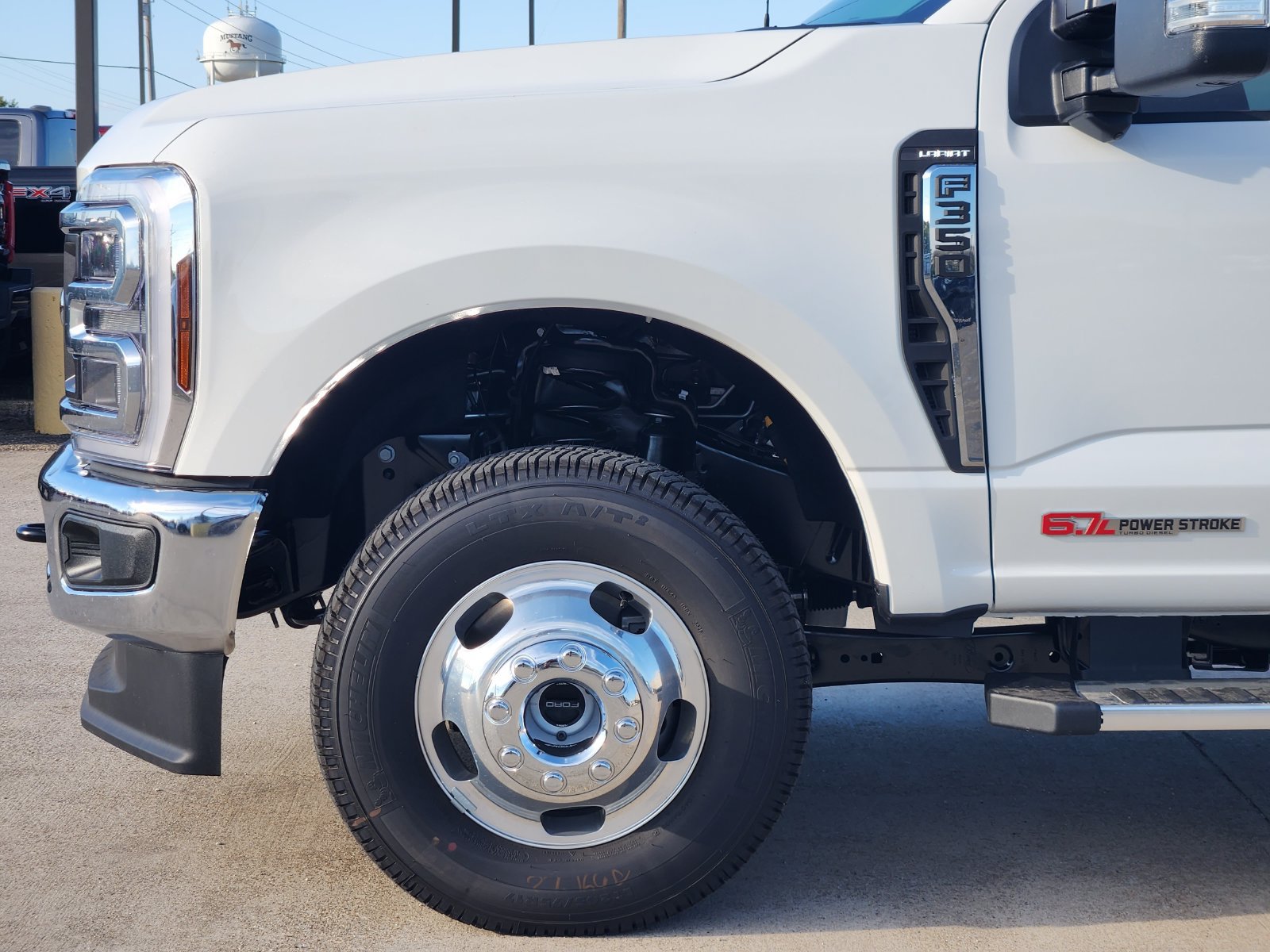 New 2027 Ford F350 Lariat AWD/4WD image 9