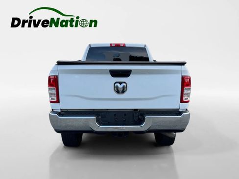 Used 2022 RAM 2500 Tradesman w/ Chrome Appearance Group AWD/4WD image 6