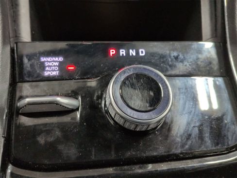 Certified 2023 Jeep Grand Cherokee L Limited image 33