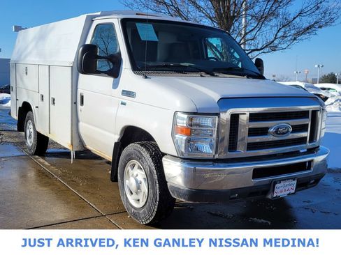 Used 2012 Ford E-350 and Econoline 350 Super Duty w/ PWR Locks & Windows Group image 1