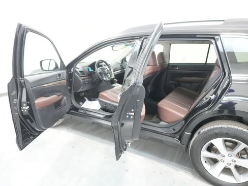 Used 2013 Subaru Outback 3.6R Limited w/ Special Appearance Pkg image 23