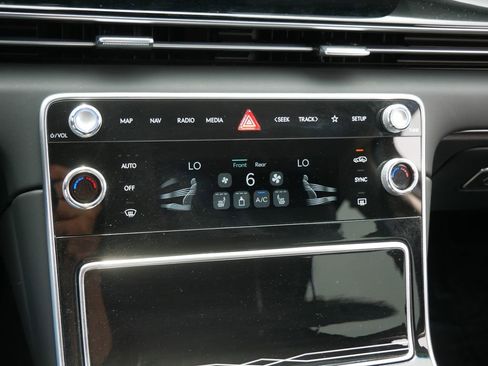 Used 2026 Genesis GV80 2.5T AWD/4WD image 20