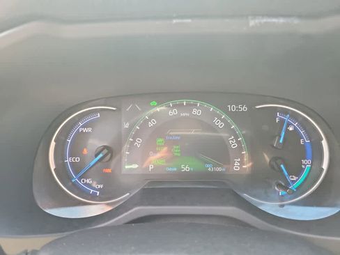 Used 2021 Toyota RAV4 SE w/ Weather & Moonroof Package AWD/4WD image 12