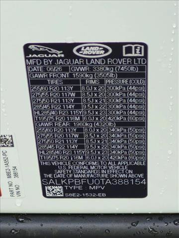 New 2026 Land Rover Range Rover Long Wheelbase SE AWD/4WD image 17