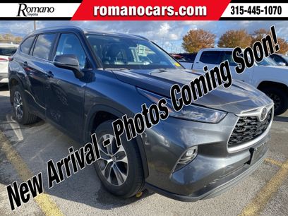 Used 2023 Toyota Highlander XLE