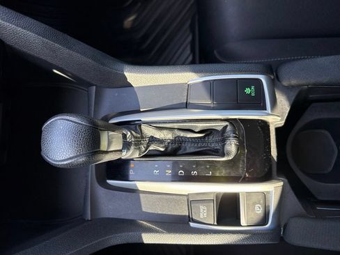 Used 2018 Honda Civic EX image 15