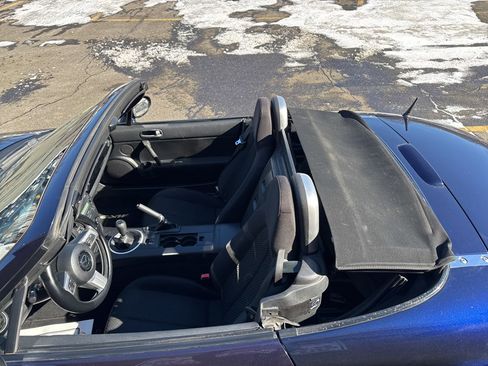 Used 2007 MAZDA MX-5 Miata Touring image 8