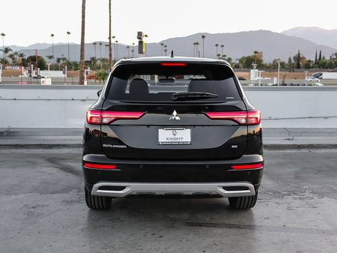 Used 2024 Mitsubishi Outlander SE AWD/4WD image 8