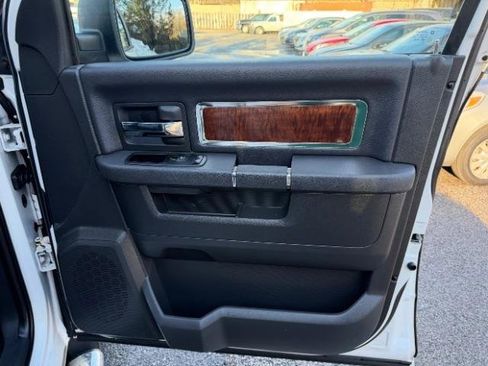 Used 2011 RAM 1500 Laramie image 31