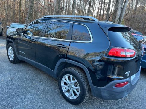 Used 2015 Jeep Cherokee Latitude w/ Cold Weather Group image 3