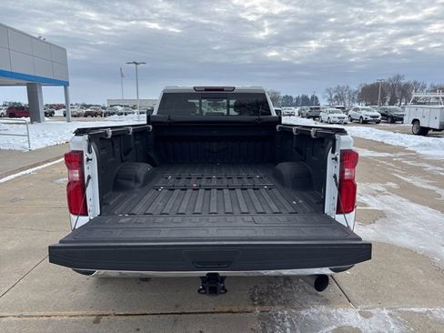 Used 2021 Chevrolet Silverado 3500 LTZ w/ LTZ Convenience Package image 18