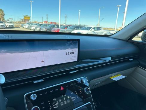 New 2025 Genesis GV80 3.5T e-SC AWD/4WD image 21