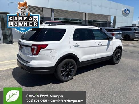 Used 2018 Ford Explorer XLT w/ Equipment Group 202A AWD/4WD image 6