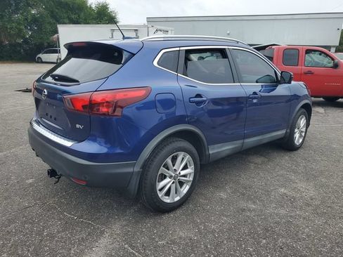 Used 2019 Nissan Rogue Sport SV w/ Technology Package FWD image 4