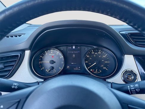 Used 2020 Nissan Rogue Sport SL image 12