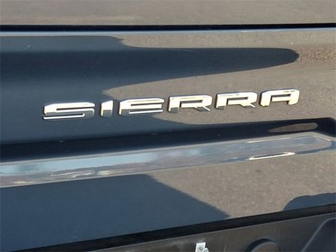 Used 2024 GMC Sierra 1500 SLE image 30