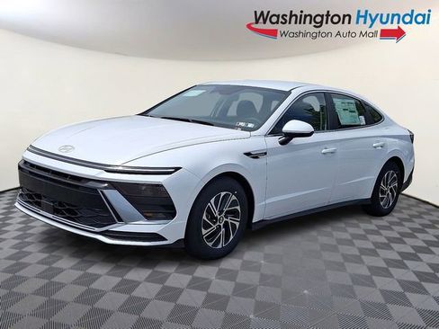 New 2026 Hyundai Sonata Blue FWD image 3