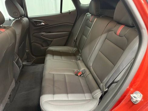 Used 2024 Chevrolet Trax RS FWD image 21