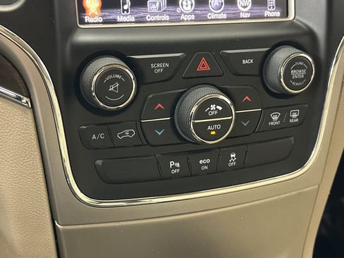 Used 2015 Jeep Grand Cherokee Limited image 17