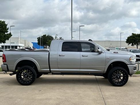 Used 2020 RAM 2500 Laramie AWD/4WD image 3