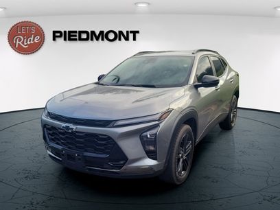Used 2025 Chevrolet Trax ACTIV w/ Driver Confidence Package
