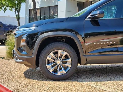 New 2026 Chevrolet Equinox LT FWD image 8