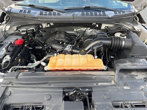 Used 2017 Ford F150 XLT w/ Equipment Group 302A Luxury image 10