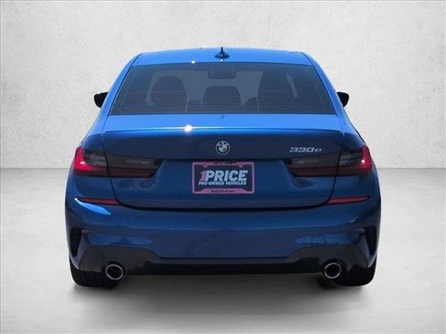 Used 2022 BMW 330e w/ M Sport Package RWD image 7
