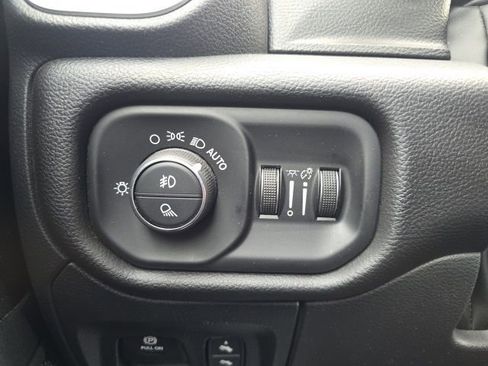 Used 2025 RAM 1500 Big Horn AWD/4WD image 11