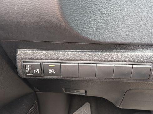 Used 2025 Toyota Corolla SE FWD image 23