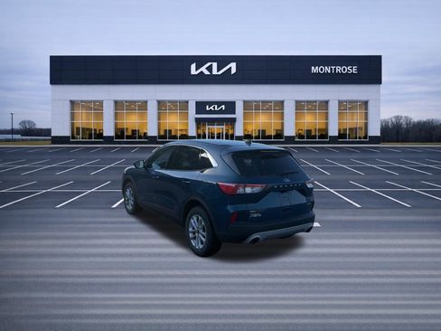 Used 2020 Ford Escape SE image 7