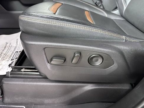 Used 2023 GMC Sierra 1500 AT4 w/ AT4 Premium Package image 22