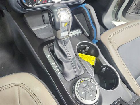 Used 2022 Ford Bronco Wildtrak image 26