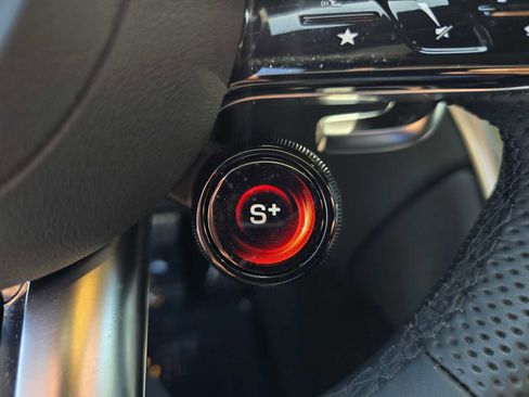 Used 2026 Mercedes-Benz GLC 43 AMG 4MATIC image 29