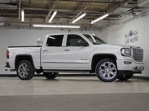 Used 2018 GMC Sierra 1500 Denali w/ Denali Ultimate Package AWD/4WD image 1