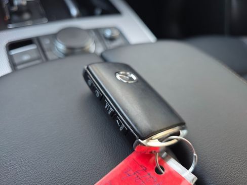 Used 2024 MAZDA CX-90 3.3 Turbo w/ Premium Package image 32