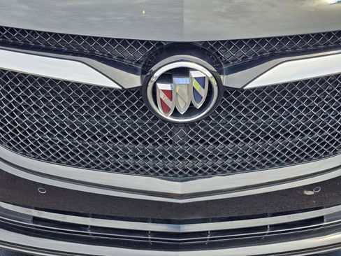 Used 2023 Buick Enclave Essence w/ Experience Buick Package FWD image 3
