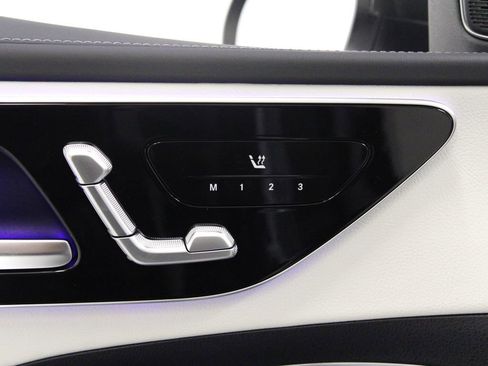 New 2026 Mercedes-Benz C 300 4MATIC Sedan image 16
