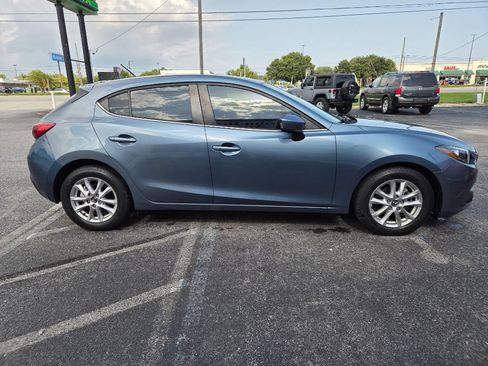Used 2016 MAZDA MAZDA3 i Touring FWD image 5