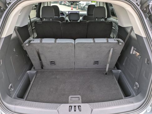 Certified 2025 Ford Explorer Active RWD image 13