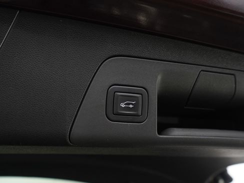 Used 2023 Buick Envision Avenir image 10