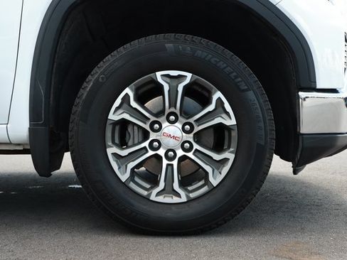 Used 2025 GMC Sierra 1500 SLT RWD image 5