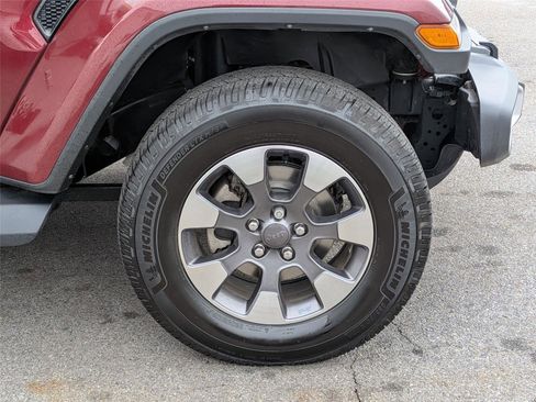 Certified 2021 Jeep Wrangler Unlimited Sahara AWD/4WD image 9