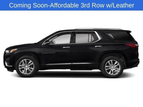 Used 2019 Chevrolet Traverse LT w/ LPO, Blackout Package AWD/4WD image 1