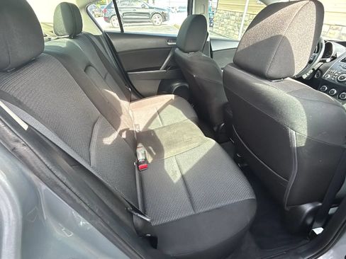 Used 2013 MAZDA MAZDA3 i Touring FWD image 18