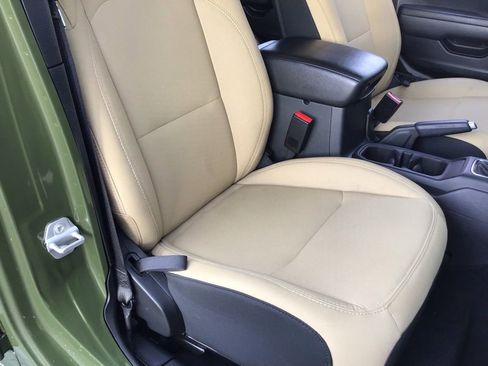 Used 2023 Jeep Wrangler Sport S image 11