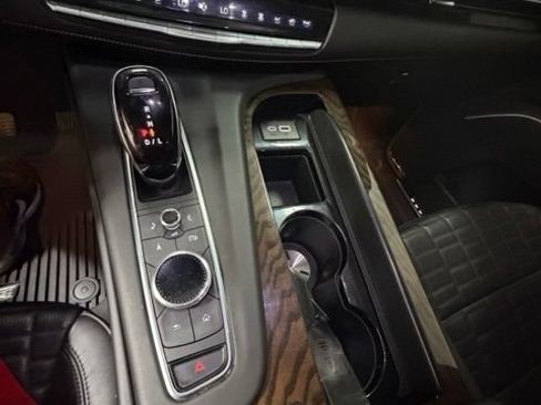 Used 2024 Cadillac Escalade Sport Platinum w/ LPO, ONYX Package AWD/4WD image 20