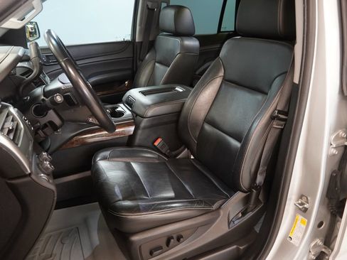 Used 2018 Chevrolet Tahoe LT AWD/4WD image 4