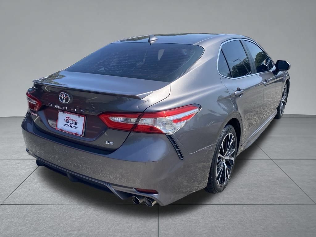 Used 2020 Toyota Camry SE FWD image 13